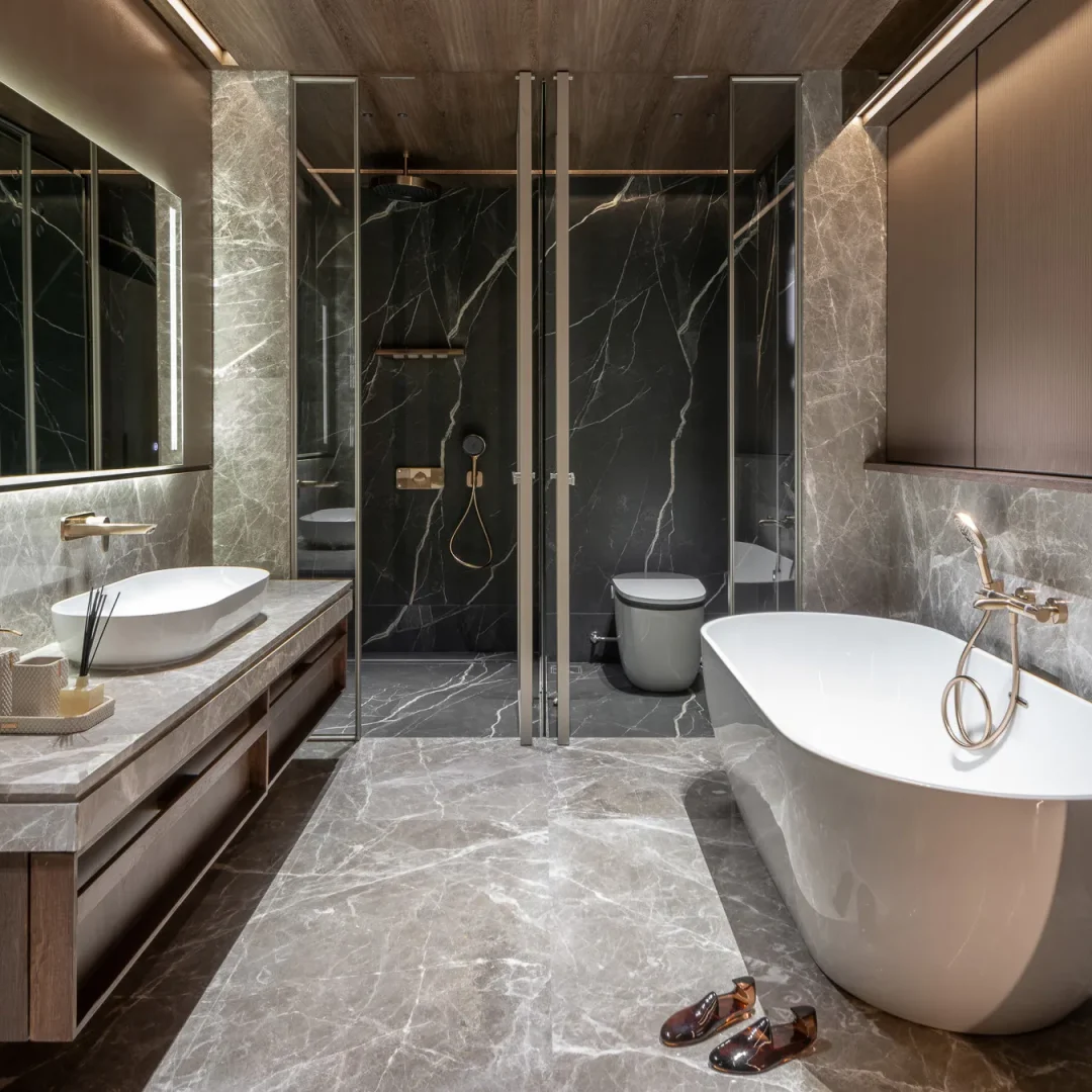 imgi_51_hansgrohe-references_mamor-bathroom-hospitality-india_talis-e-brushed-bronze_ambiance_16x9